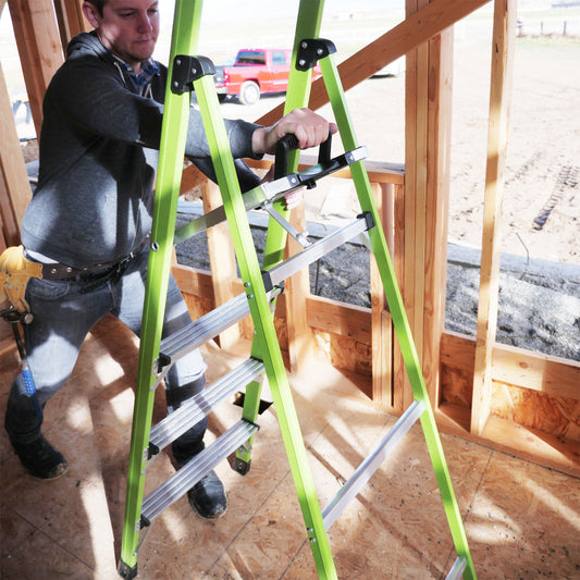 Little Giant Mighty Lite Fibreglass Platform Stepladder - 4 Tread