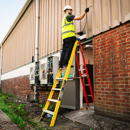 Werner AdjustaStep PRO® Fibreglass Stepladder 8 Tread