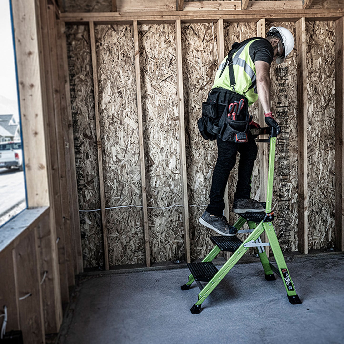 Little Giant Fibreglass Jumbo Safety Step ladder - 3 Tread