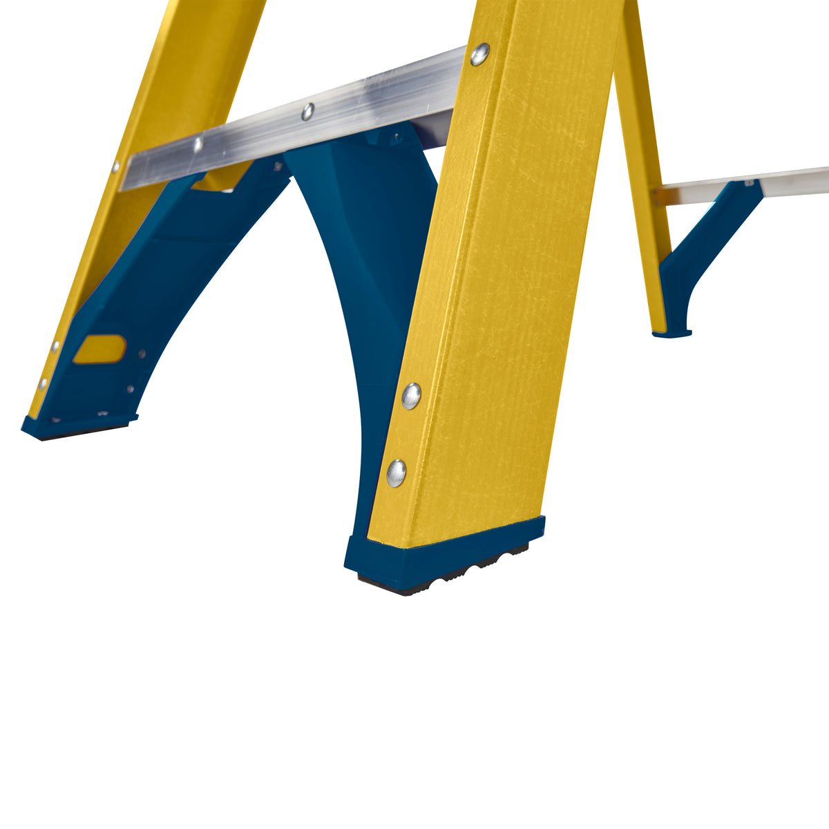 Werner Fibreglass Platform Stepladder 3 Tread