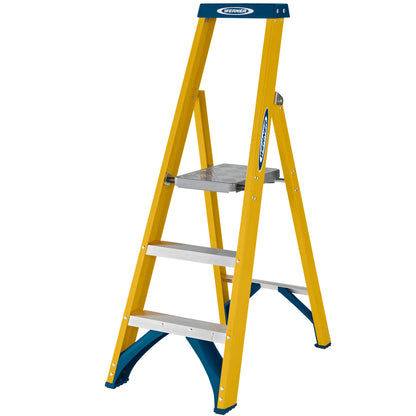 Werner Fibreglass Platform Stepladder 3 Tread
